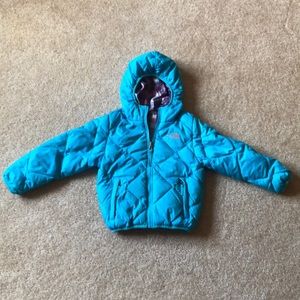 Girls Northface Reversible jacket.